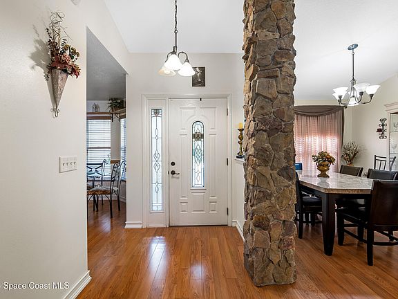 5th image of 1073 Tolson St SE