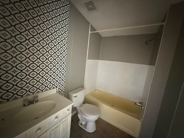 220 Thor Ln — Photo 5