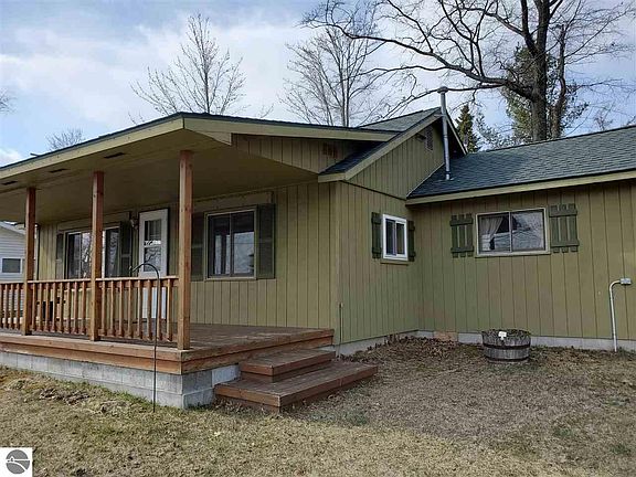 2nd image of 5444 E Lake Dr