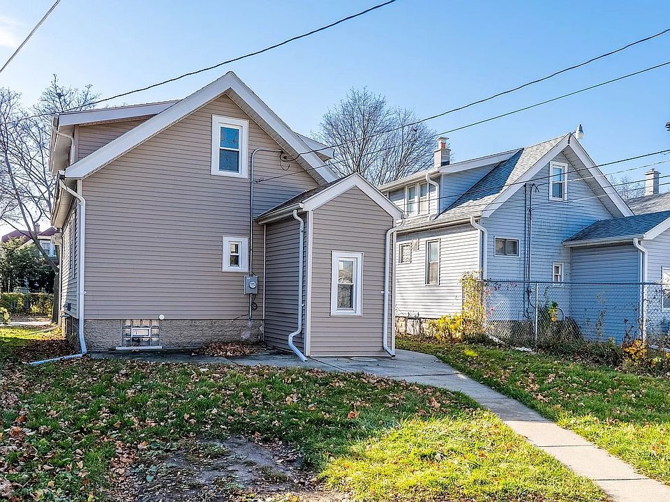 2714 W Fairmount Ave, Milwaukee, WI 53209 Zillow