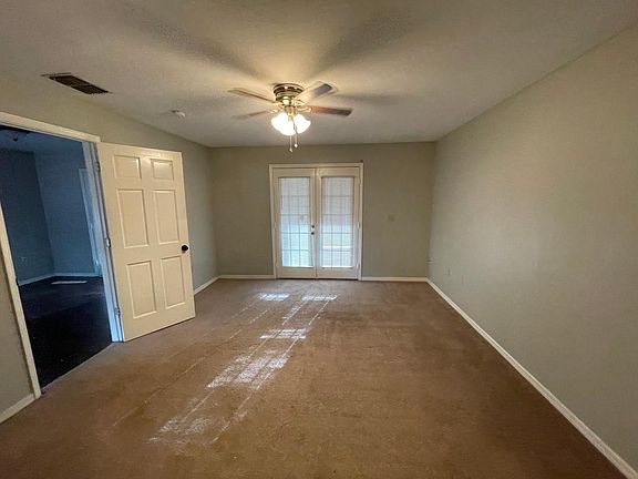 5th image of 4101 Staffordshire Dr