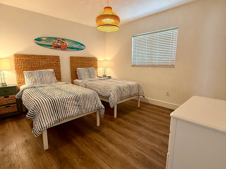 103 Marina Ave — Photo 11