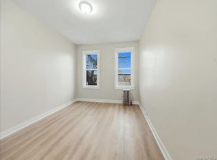 943 E 232nd St, Bronx, NY 10466
