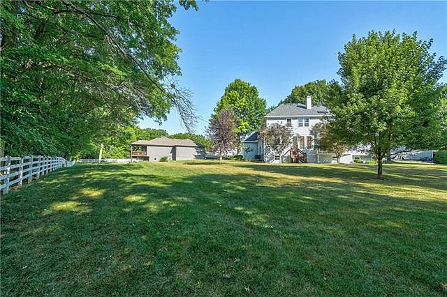 1st image of 4112 NE Georgian Ct