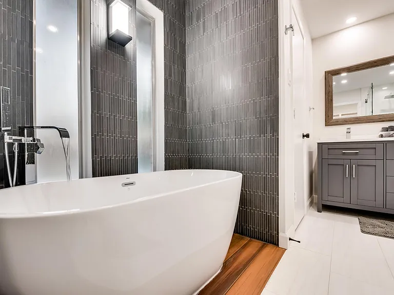 2836 Meadowbrook Dr — Photo 18