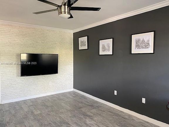 5th image of 1860 Venice Park Dr APT 219