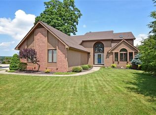 152 Leighton Ln, Akron, OH