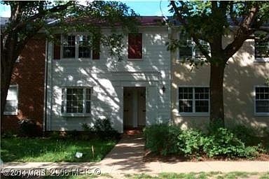 1st image of 2827 S Wakefield St