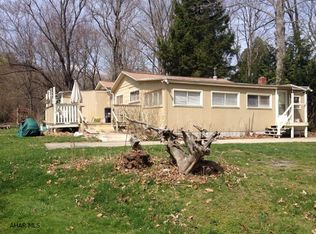 131 Shady Ln, New Paris, PA 15554