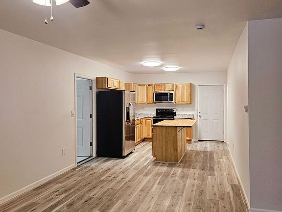2nd image of 3725 Dubia Rd #B