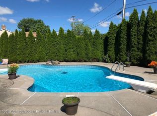 1 Christina Ct, Jackson, NJ 08527