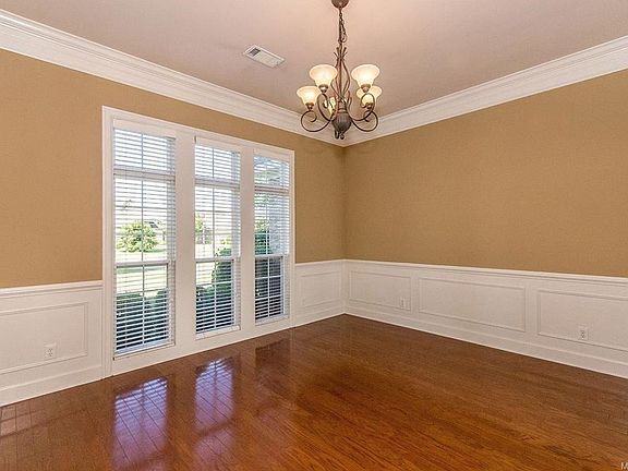 4th image of 9625 Ottershaw Ct