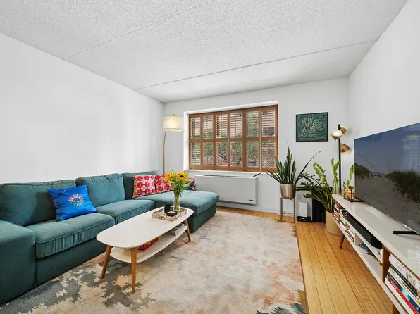 516 West 47th Street S2M image 1 of 5