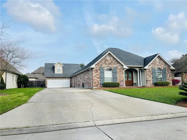 737 Spring Thyme Dr, Belle Chasse, LA 70037