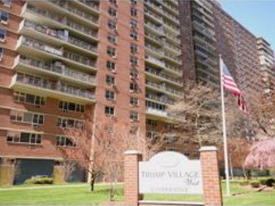 1st image of 2932 W 5th St APT 12G