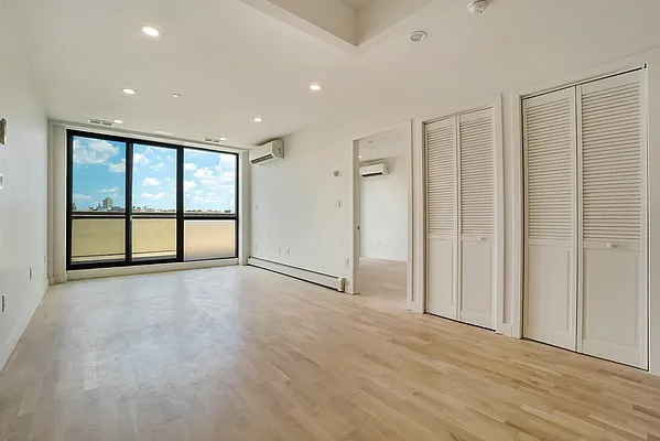 Rented by Bond New York | media 29