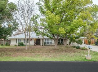 12189 Trieste Dr, Madera, CA