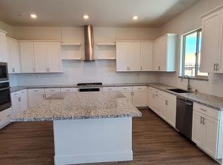 2224 Banks Dr, Woodland, CA 95776