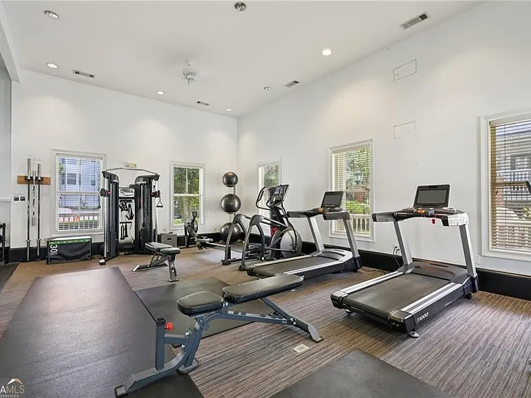 951 Glenwood Ave SE #102 — Photo 8