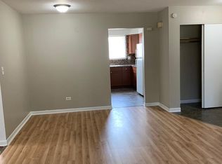 1489 Meyer St APT 3, Elgin, IL 60123