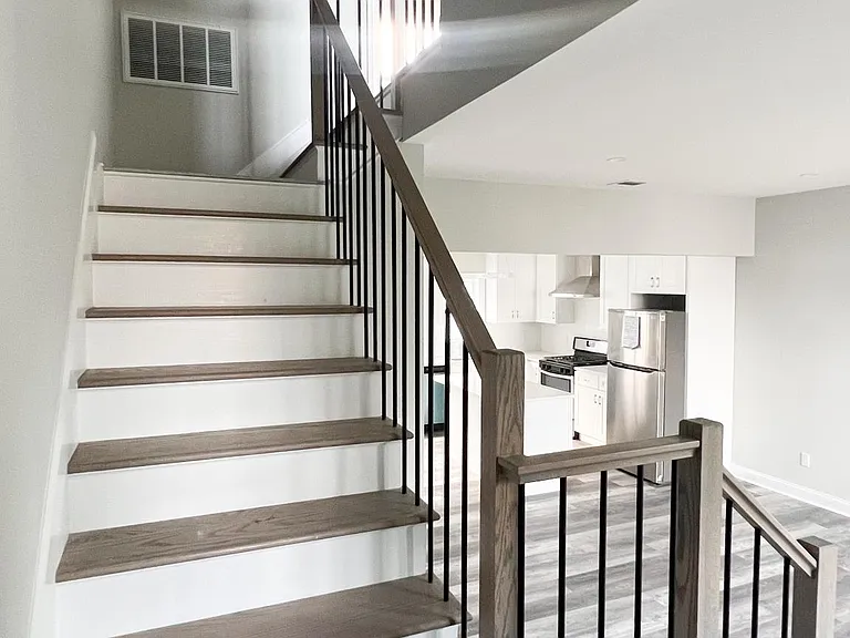 606 Roosevelt Ave #A — Photo 25