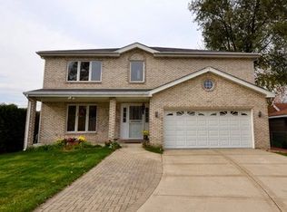 8930 Meade Ave, Oak Lawn, IL