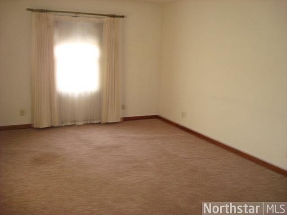 5th image of 1045 31st Ave N
