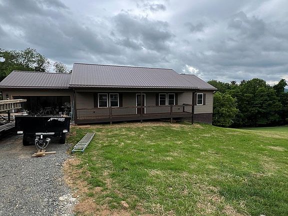 3rd image of Heritage Ln