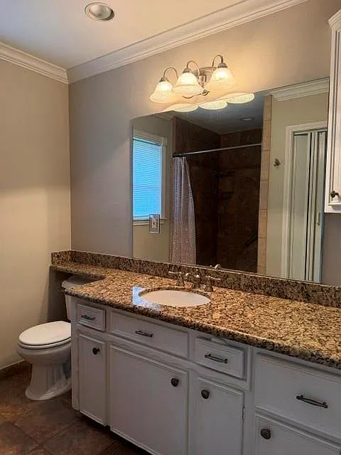 3 bed, 2100 sqft, $2,500 — Photo 3