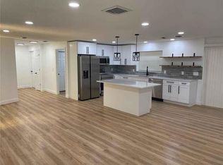 1332 S Washington Ave, Clearwater, FL 33756