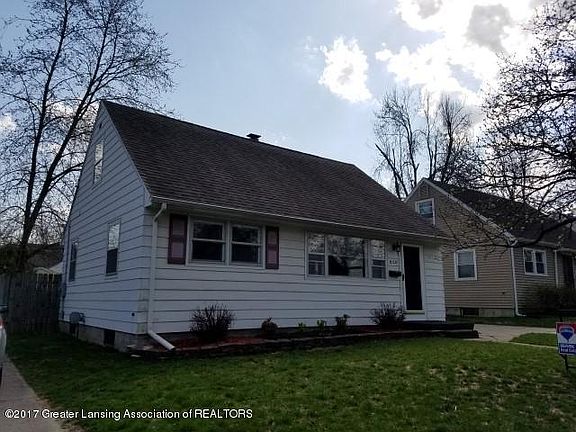 2nd image of 828 Lincoln Ave