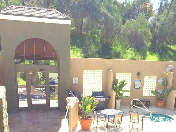3rd image of 22859 Del Valle St #282