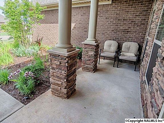 3rd image of 8516 Sedgebrook SE