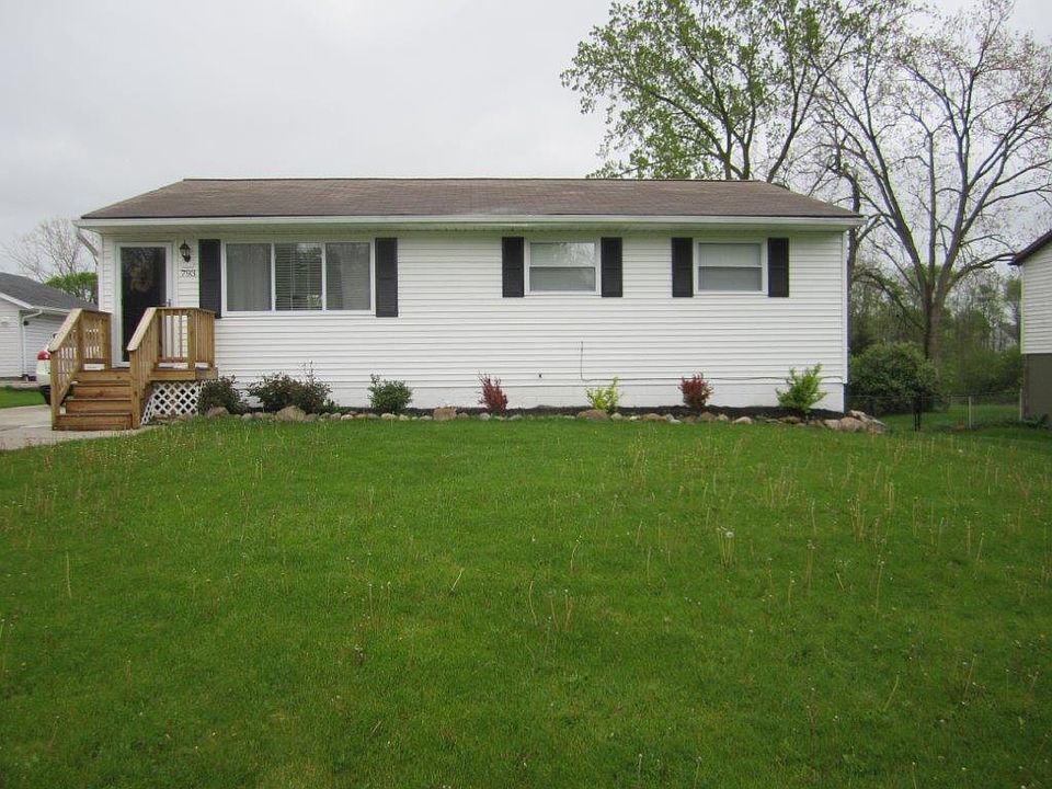 1st image of 793 Charlotte Dr