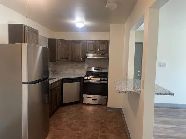 Willow Run Apartments, 2433 Ingalls Ave #142a9add0, Crest Hill, IL 60403