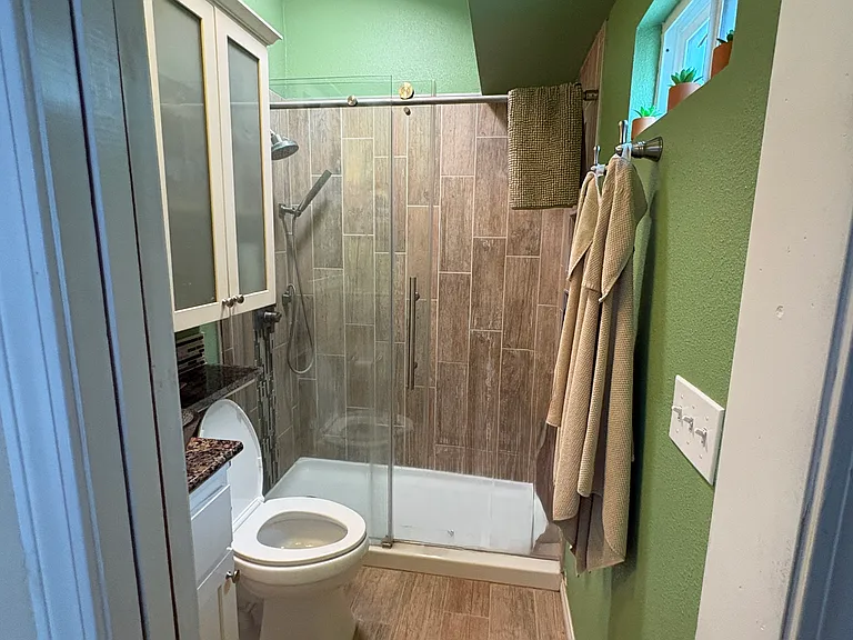 414 E Ave — Photo 21