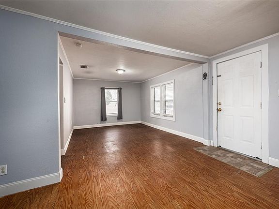 5th image of 1001 NE 2ND AVENUE