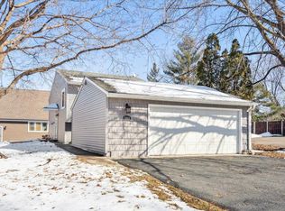 7804 Rimbley Rd, Woodbury, MN 55125