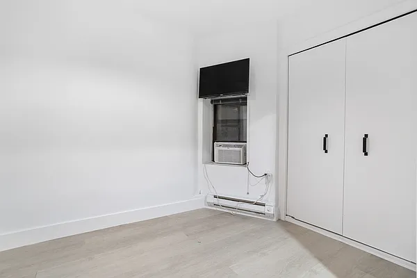 Rented by Compass | media 22