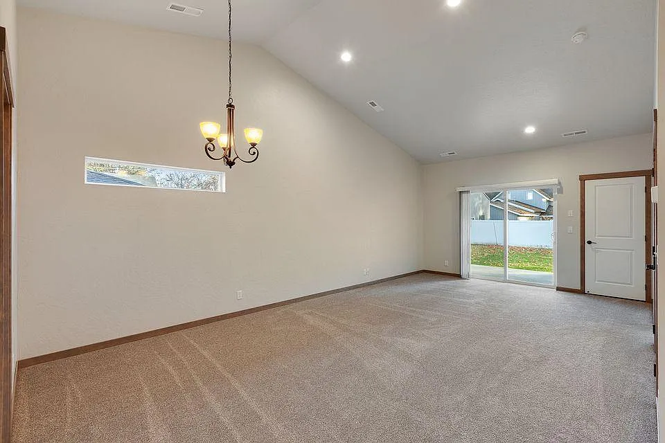 2 bed, 1000 sqft, $1,850 — Photo 3