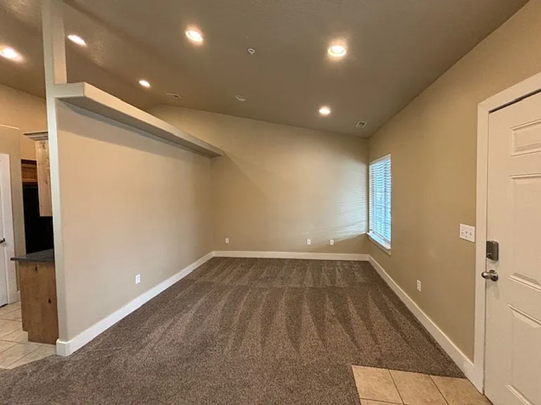 233 Crescent View Ln N #1165-220 — Photo 8