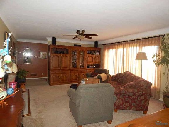 5th image of 806 S County Road 198