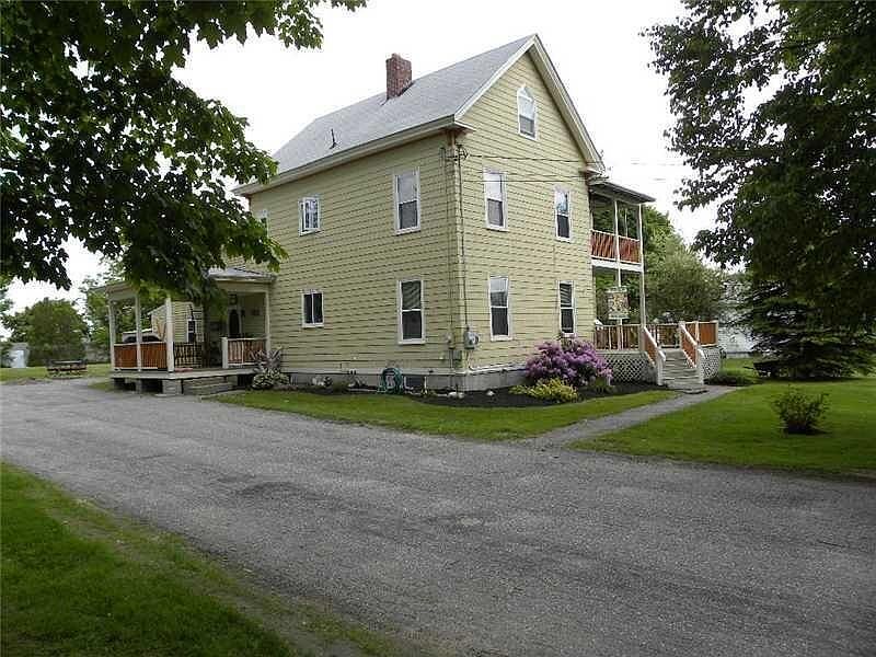 2nd image of 193 Cook Street