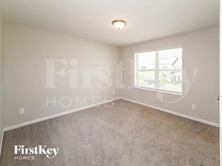 7632 Wallace Farm Ln — Photo 10
