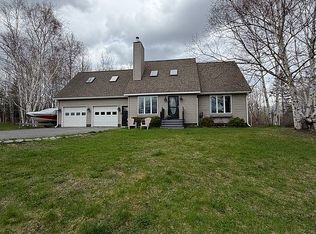 25 Meadowbrook Dr, Caribou, ME 04736