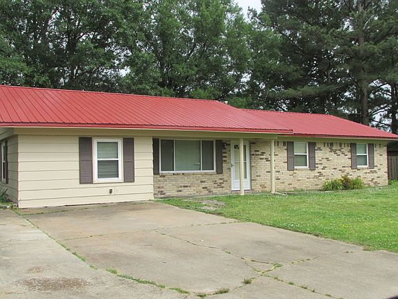 2nd image of 804 Lelia St