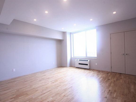 3rd image of 1511 Bedford Ave #5K