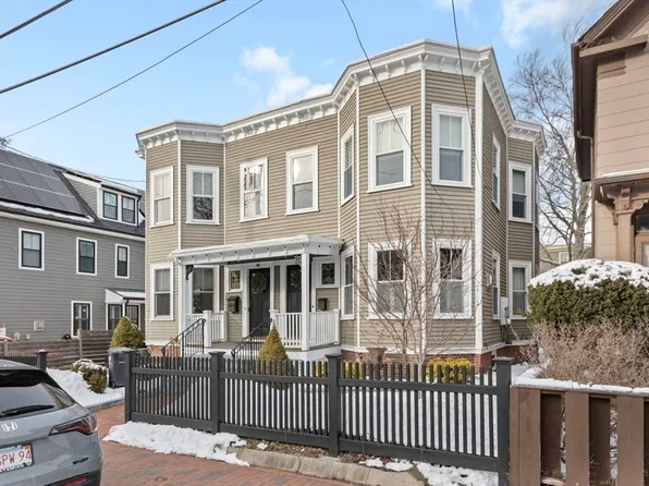 41 Hubbard Ave Unit 41, Cambridge, MA 02140