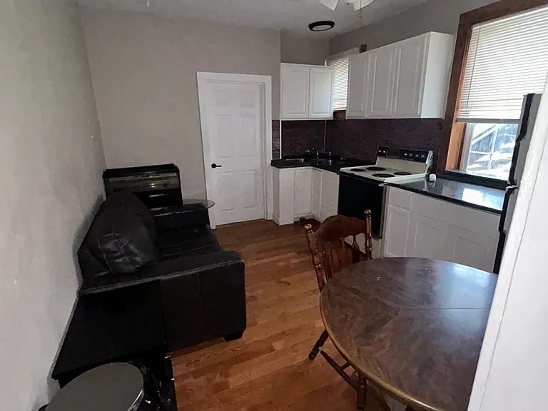 2855 N Humboldt St #6 — Photo 2