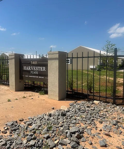 3401 Harvester Dr — Photo 1